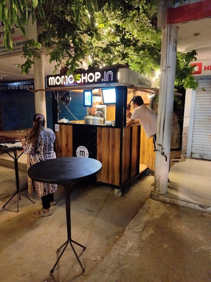 MOMO SHOP. IN