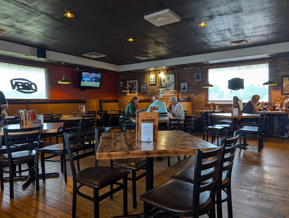 Brickhouse Pizza Pub
