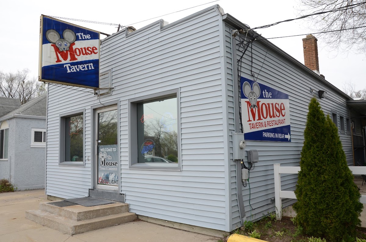 Mouse Tavern & Restaurant