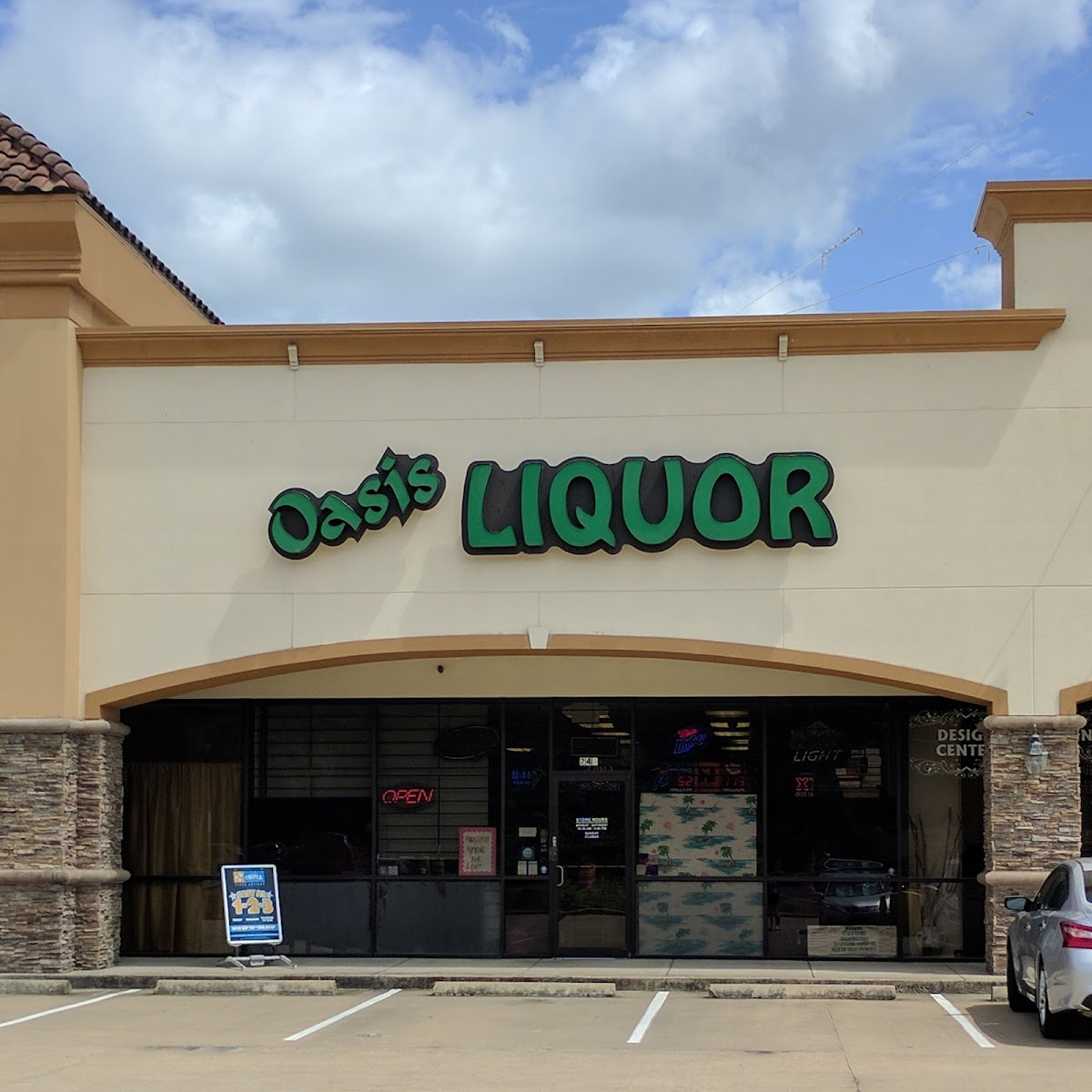 Oasis Liquor