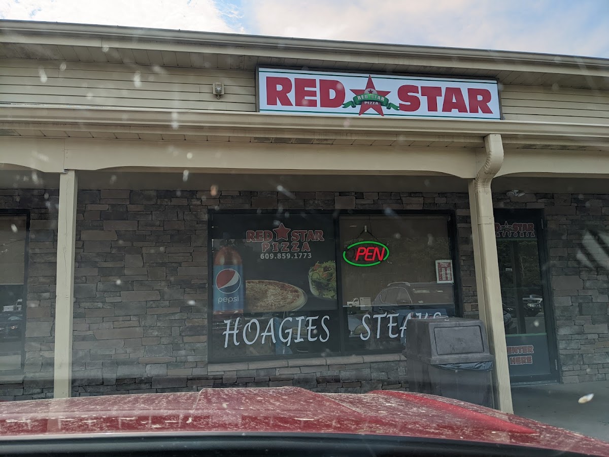 Red Star Pizza
