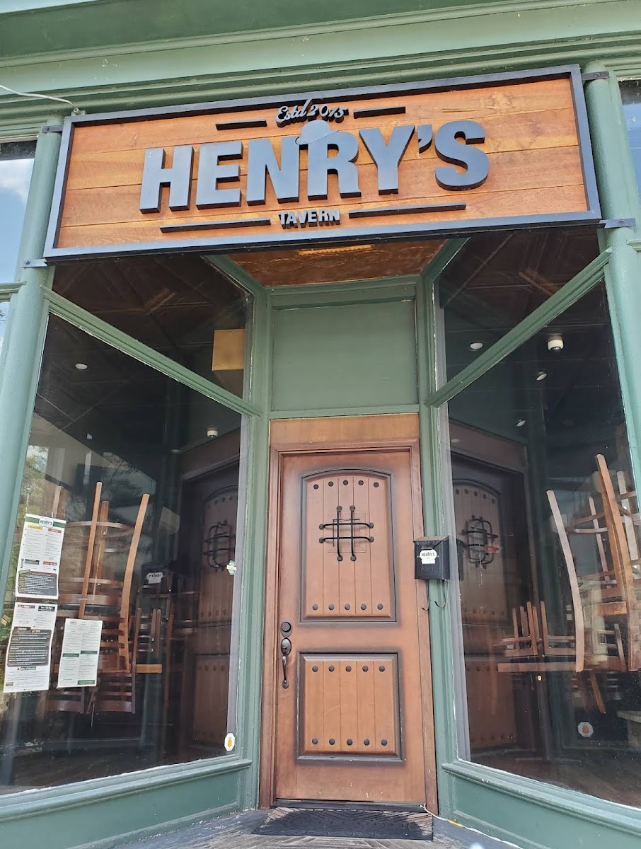 Henry's Tavern