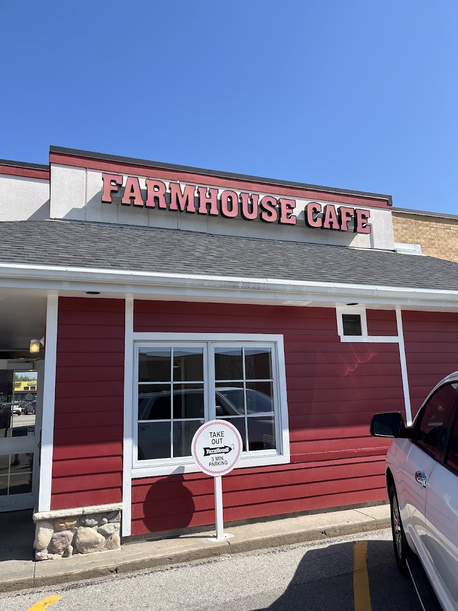 FarmHouse Cafe & Bakery