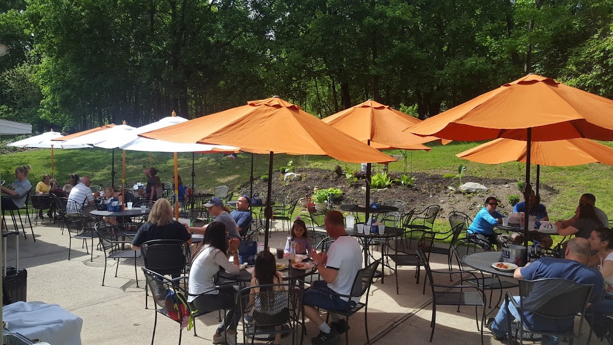 SHANAHANS BAR & GRILL