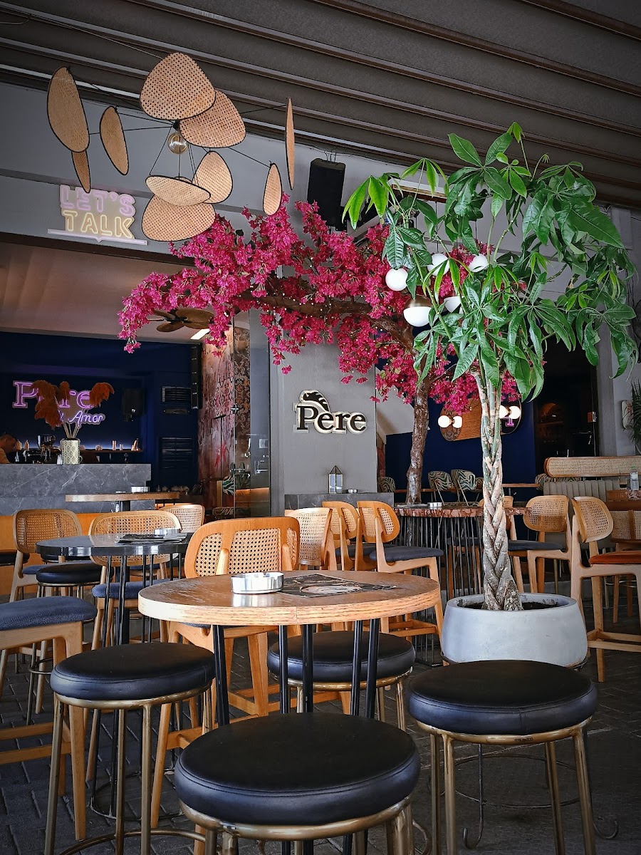 Pere the bar