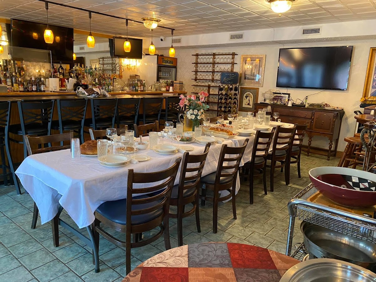 Silvia's Thompsonville Cafe