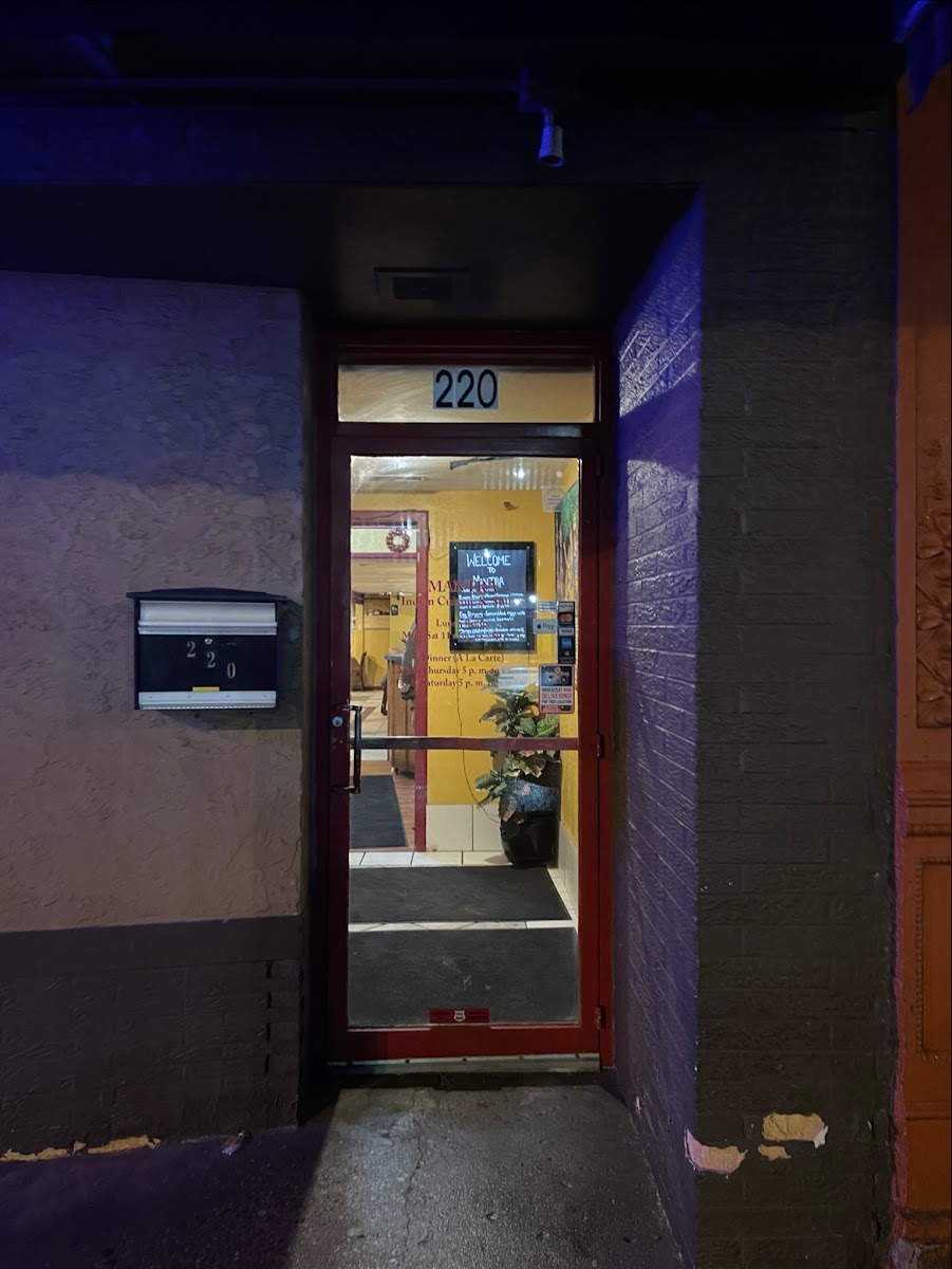 Mantra Indian Cuisine & Spirits