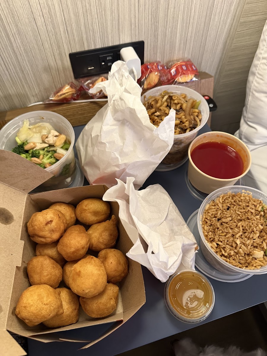 L'Oncle Ho Restaurant