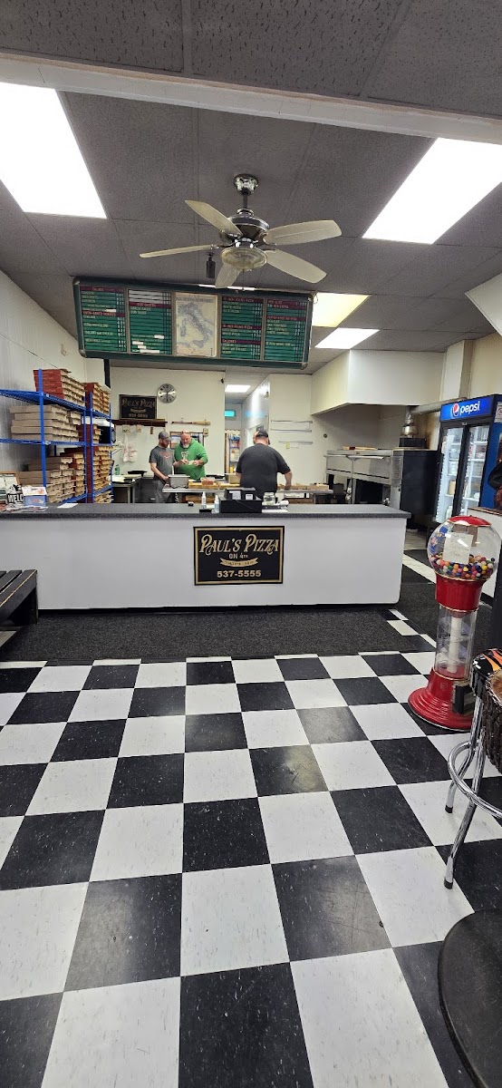 Paul's Pizza