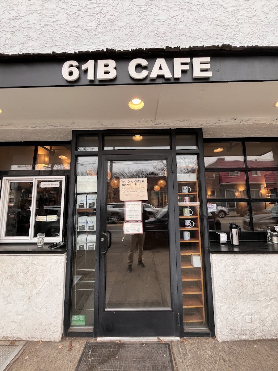 61B Cafe