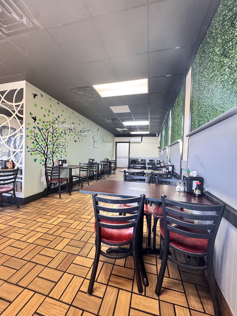 Meeboon Thai Cuisine