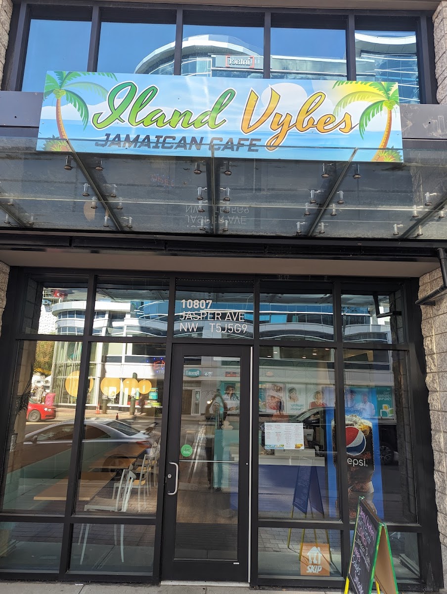 iland Vybes Jamaican cafe