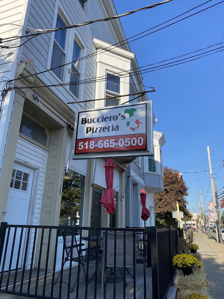 Bucciero's Pizzeria