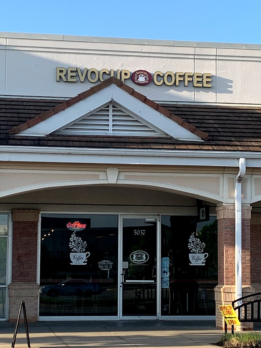 Revocup Coffee Leawood