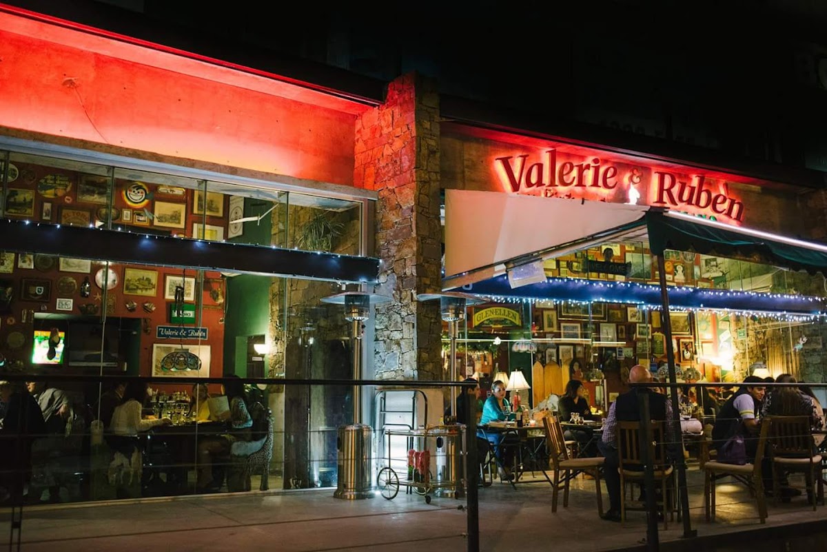 Valerie & Ruben comida italiana La Herradura oficial