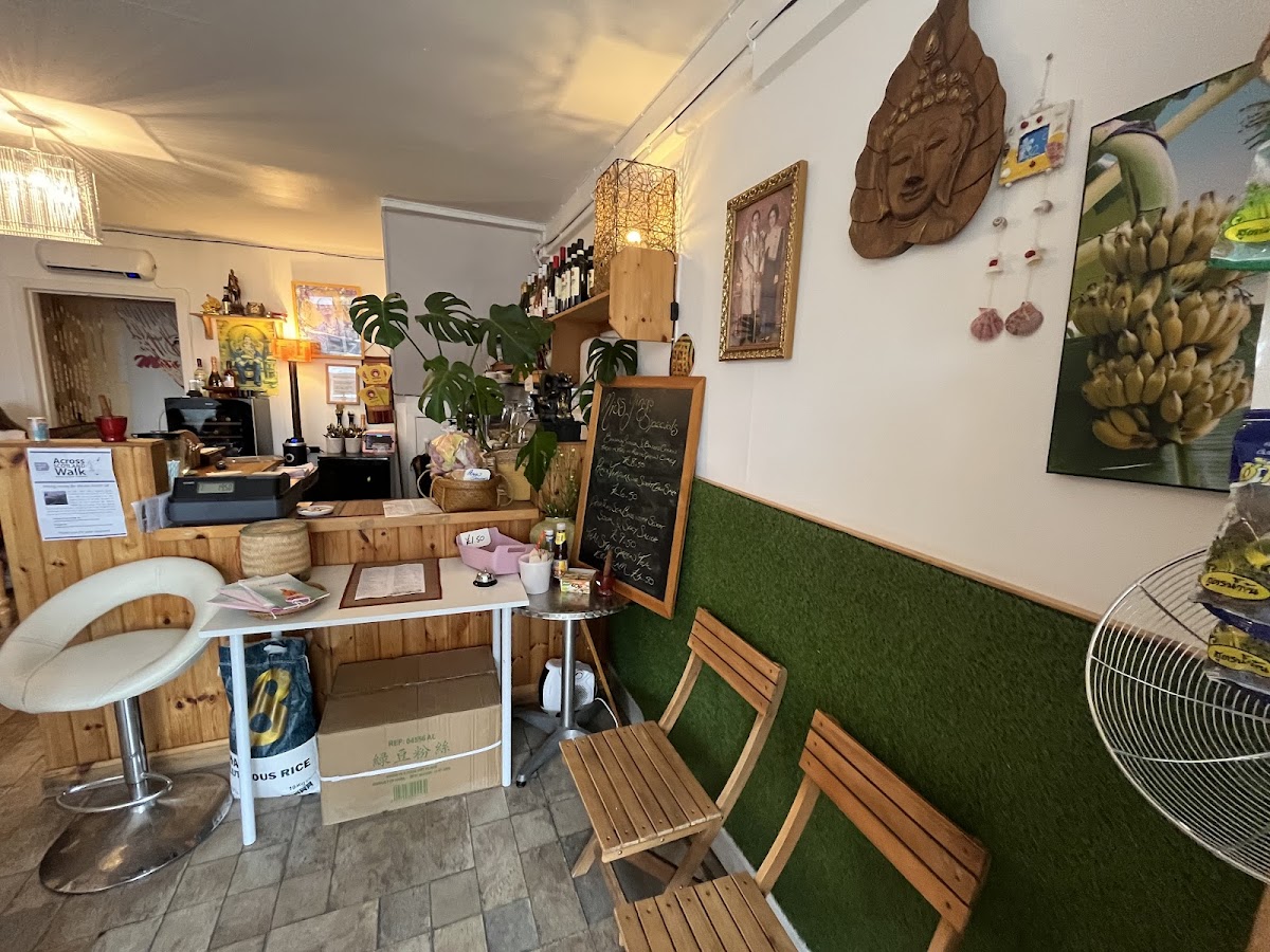 Miss Ying Thai Food & Shop