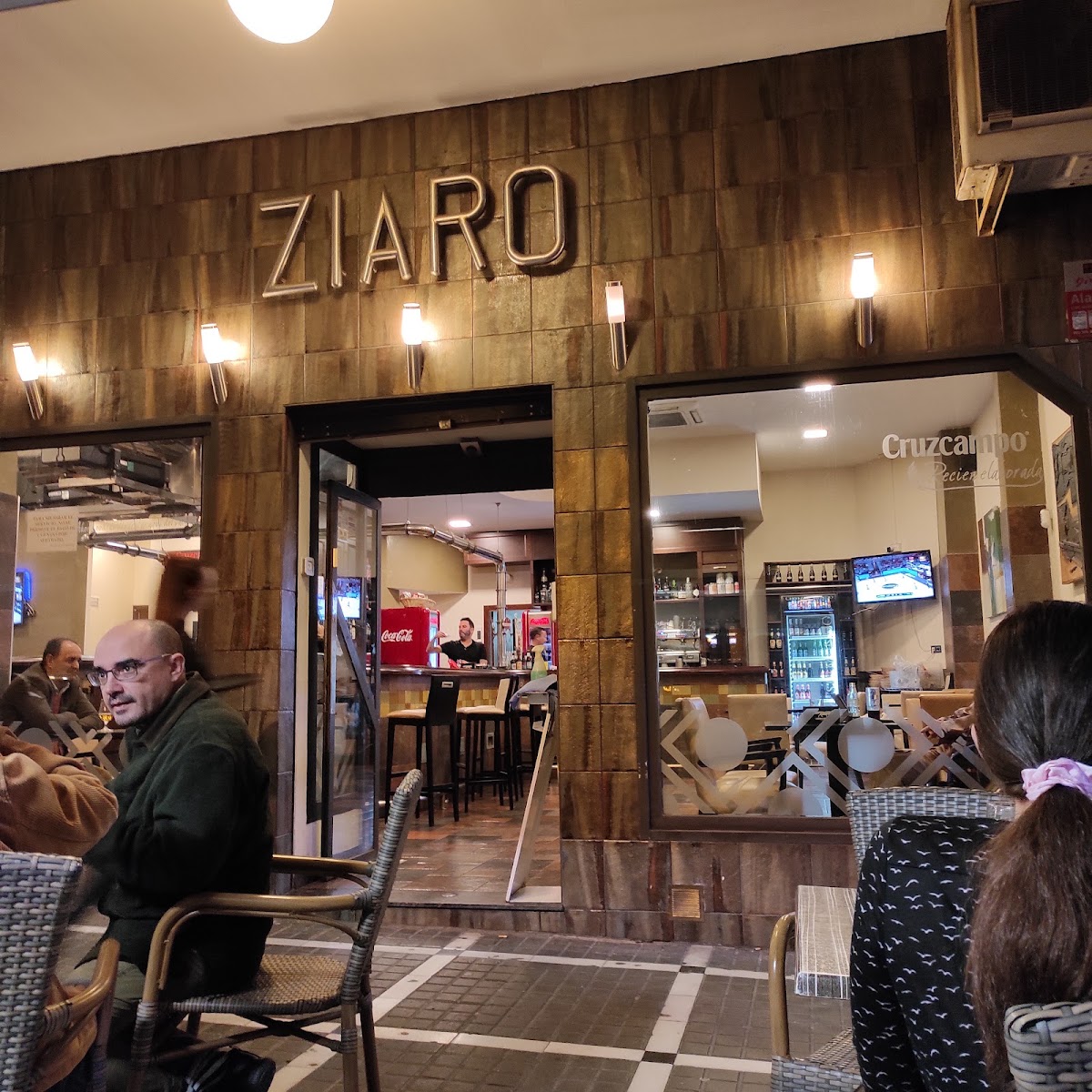 Ziaro Bar