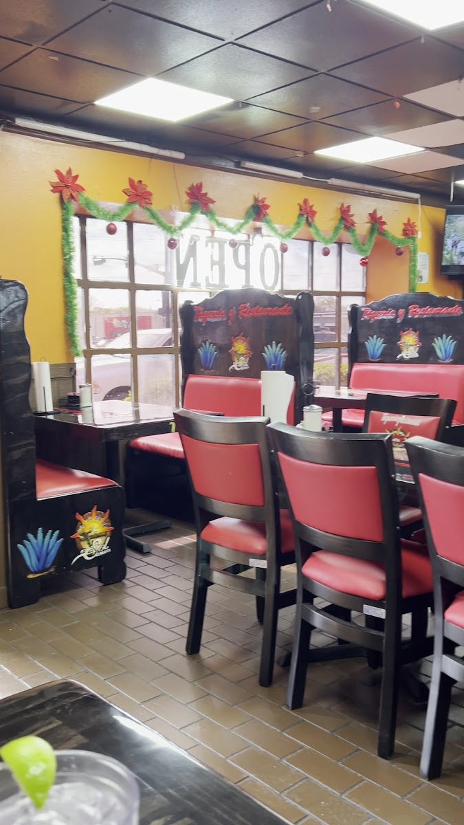 Taqueria Y Restaurant El Sol De Mexico