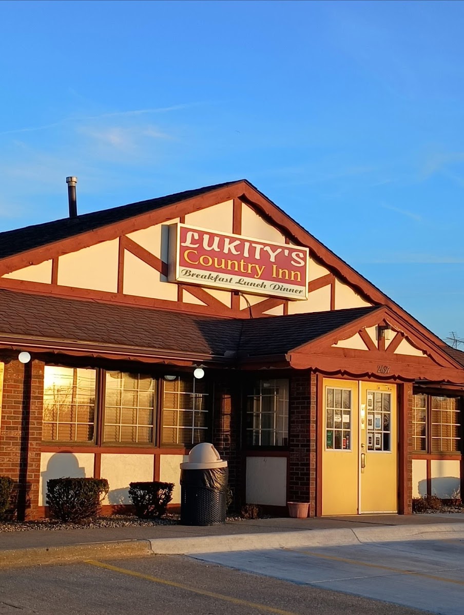 Lukity's Country Inn