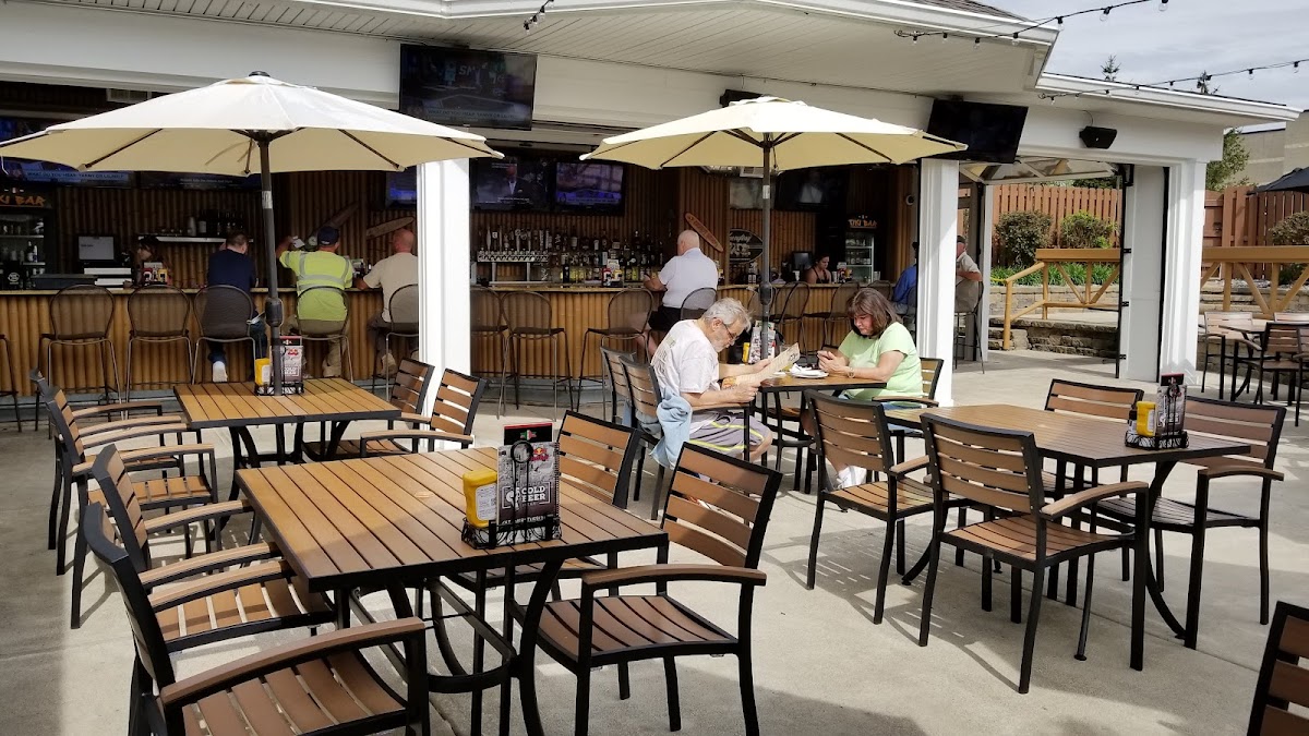 Panini's Bar & Grill